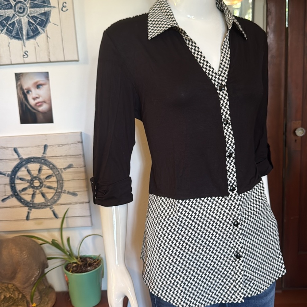 NWT Style&Co size small Black and White Women's Button-Up Top slinky stretchy